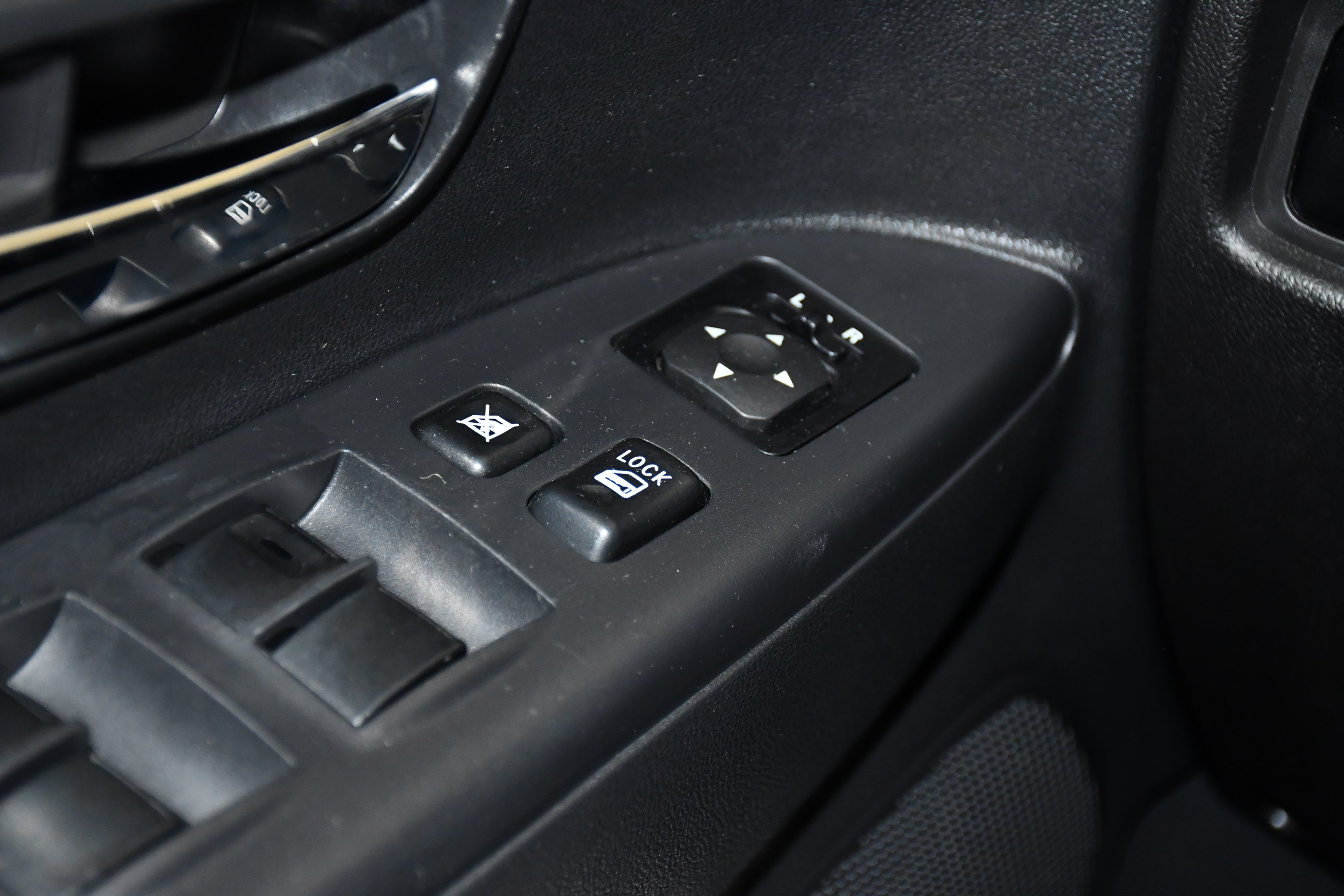 Certified Used 2024 Black Mitsubishi ES image 33