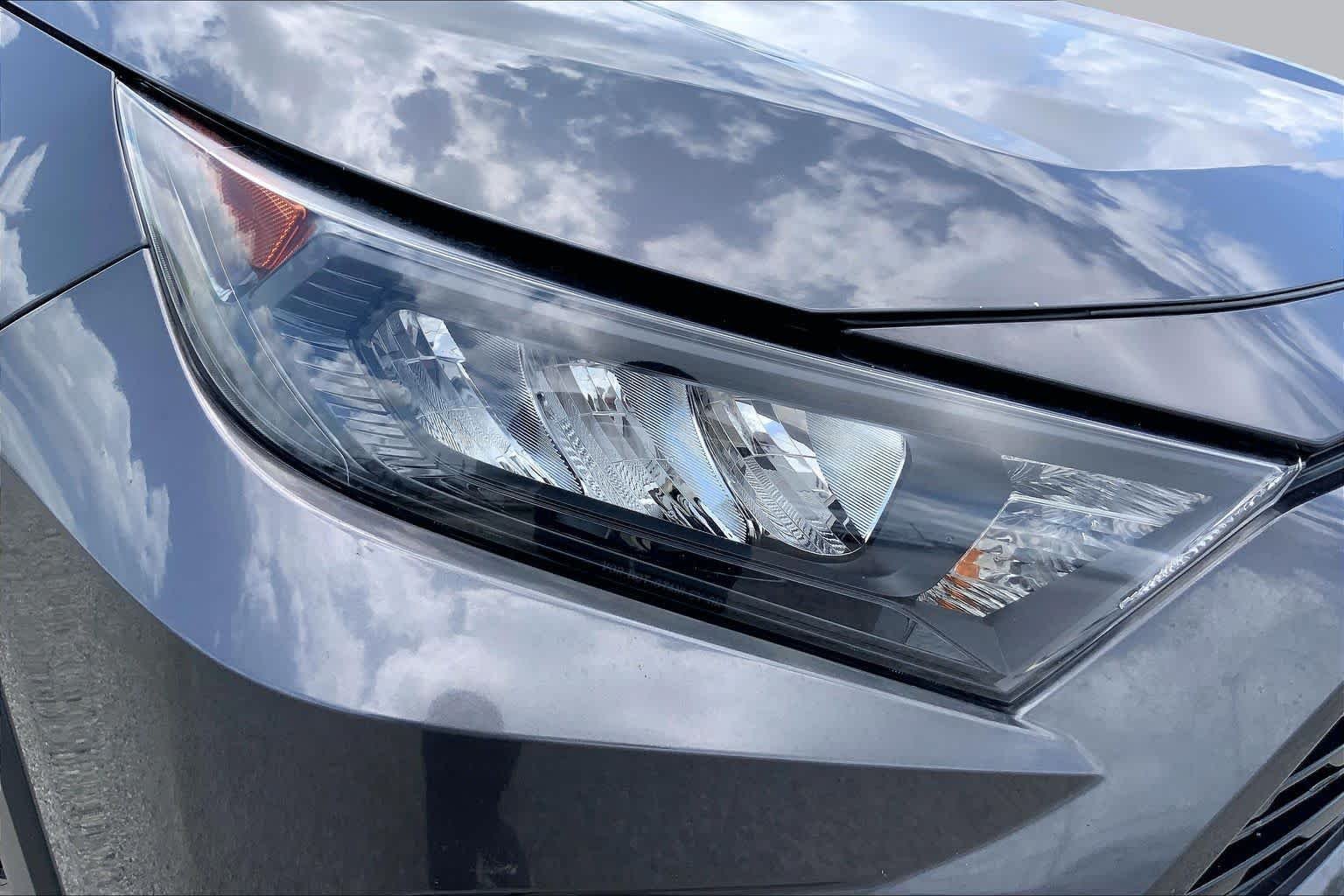 Used 2021 Magnetic Gray Metallic Toyota LE image 27