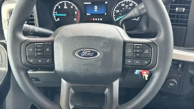 New 2024 Oxford White Ford F-450® XL image 25