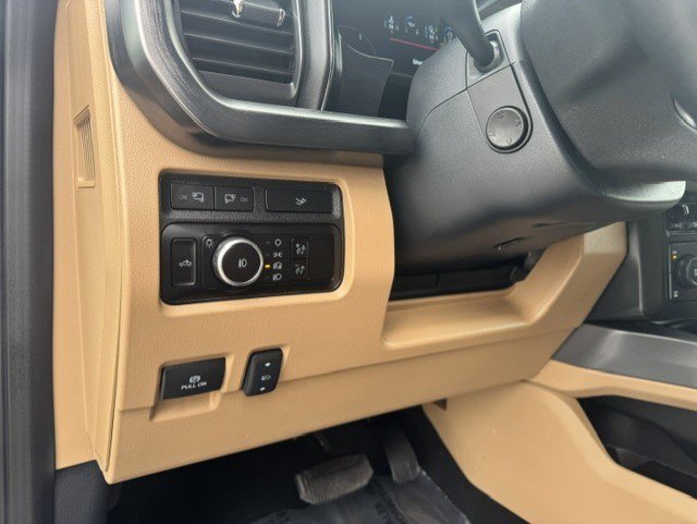 Certified Used 2023 Oxford White Ford LARIAT image 17