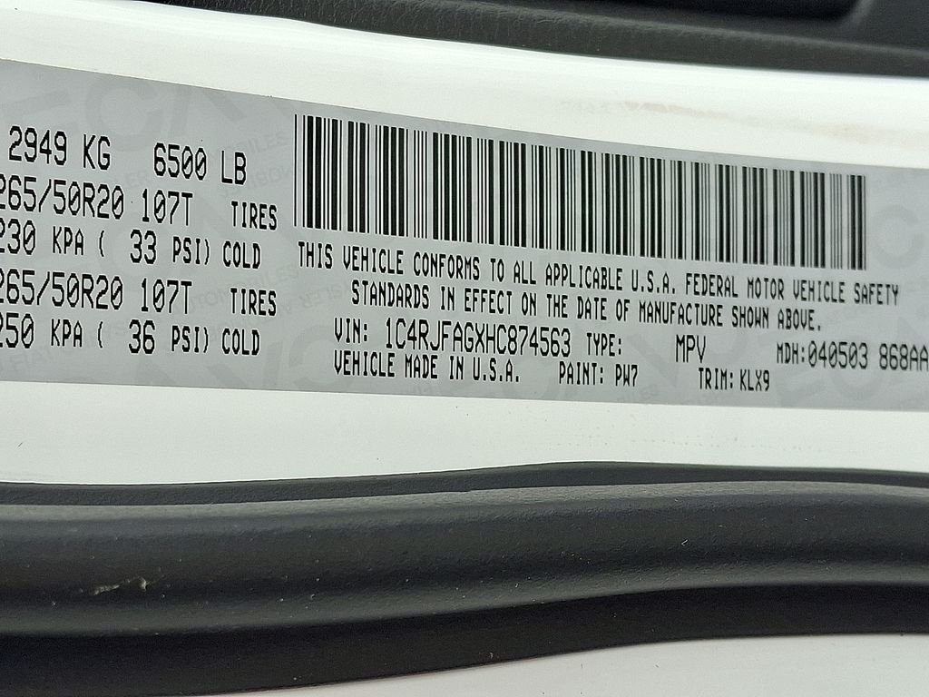 Used 2017 White Jeep Altitude image 26