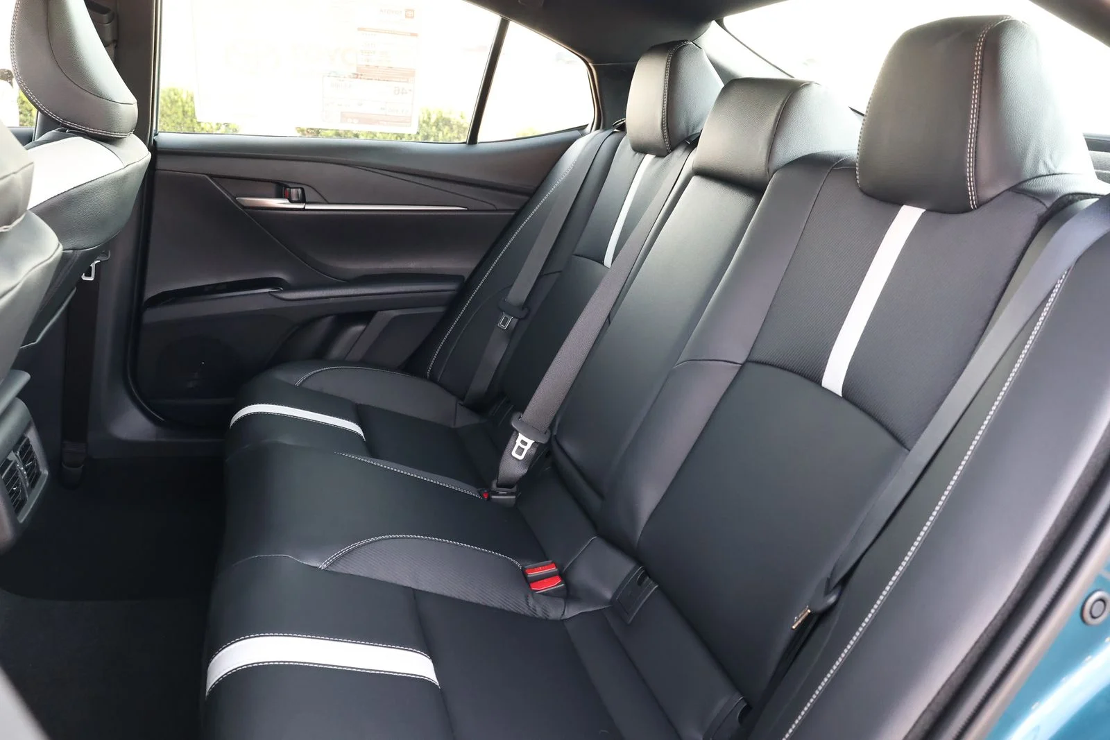 New 2026 Ocean Gem Toyota SE image 28