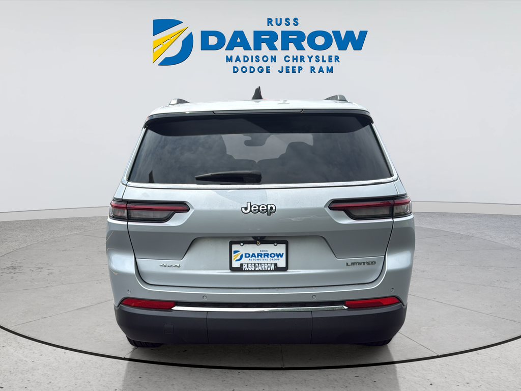 Used 2023 Silver Jeep Limited image 4