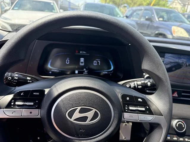 Certified Used 2026  Hyundai SE image 23