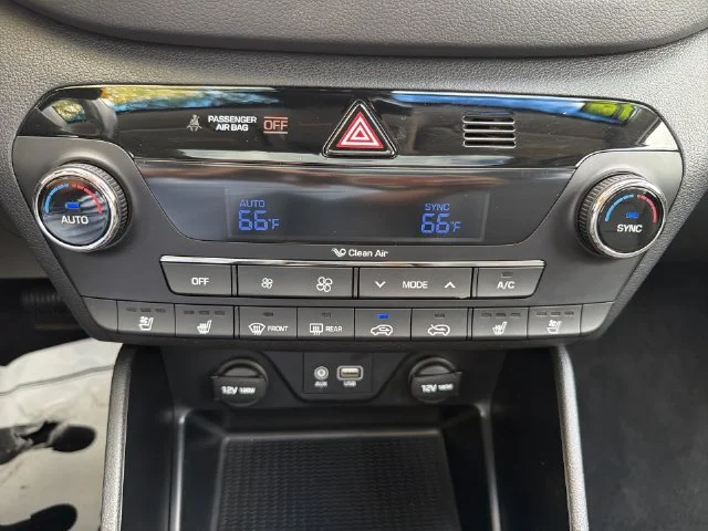 Used 2017 Blue Hyundai Limited image 19