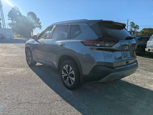 Used 2023 Gray Nissan SV image 6