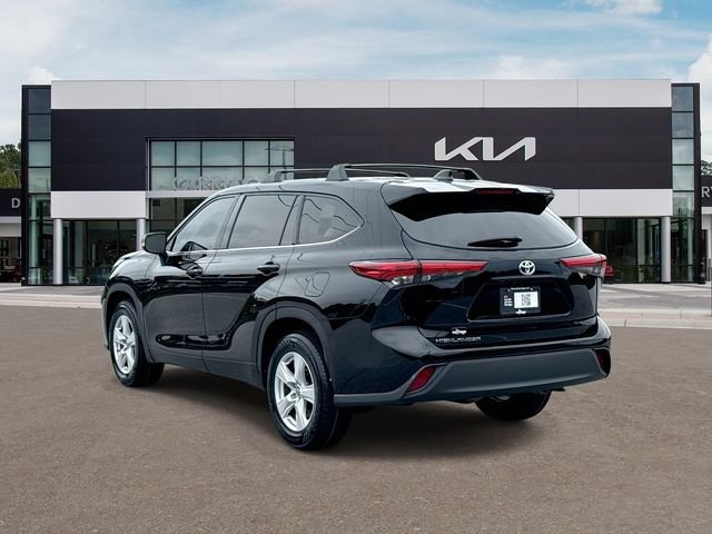 Used 2021 Black Toyota L image 6