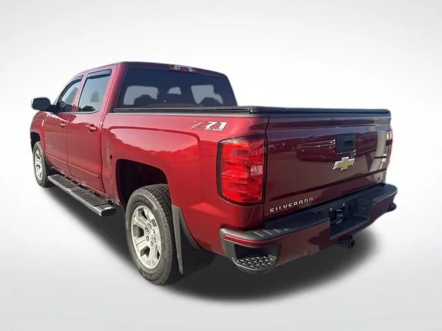 Used 2018 Red Chevrolet LT image 3