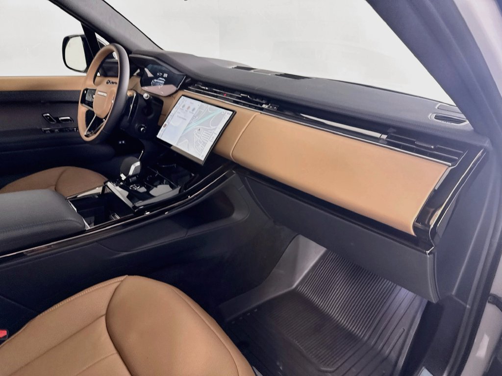 New 2027 Borasco Grey Land Rover Dynamic SE image 29