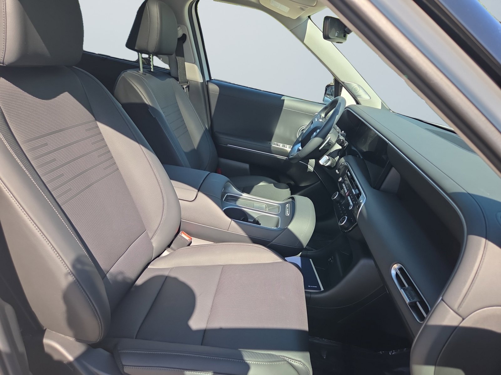 Used 2026 Creamy White Pearl Hyundai Limited image 16
