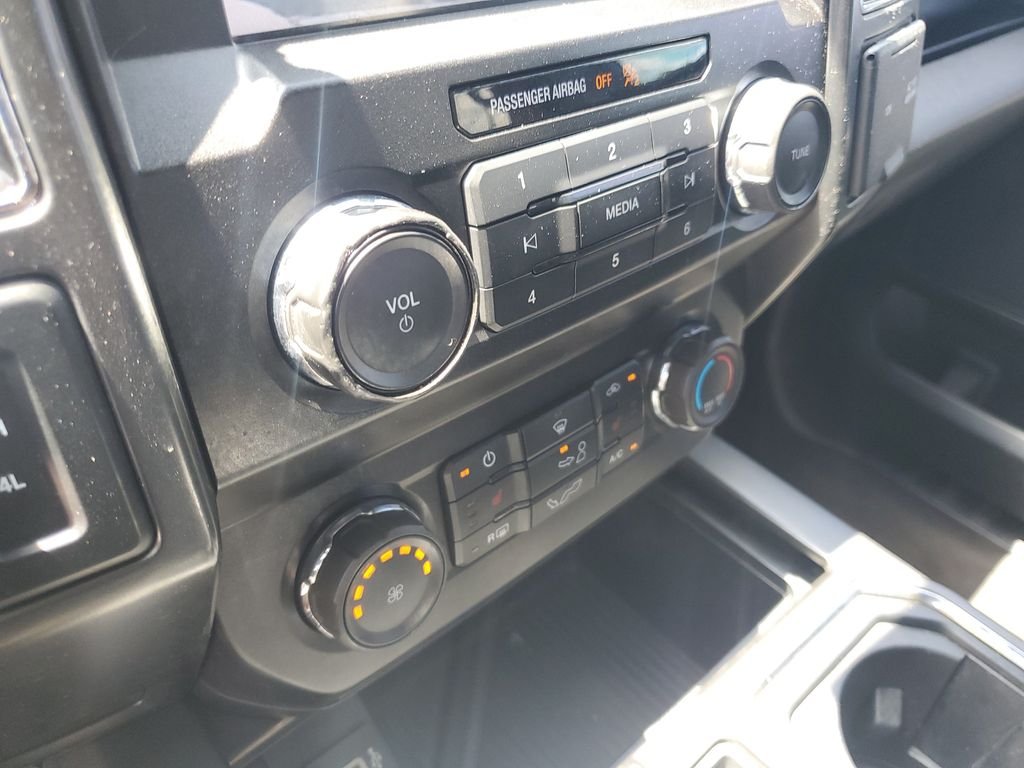 Used 2019 Black Ford XLT image 20