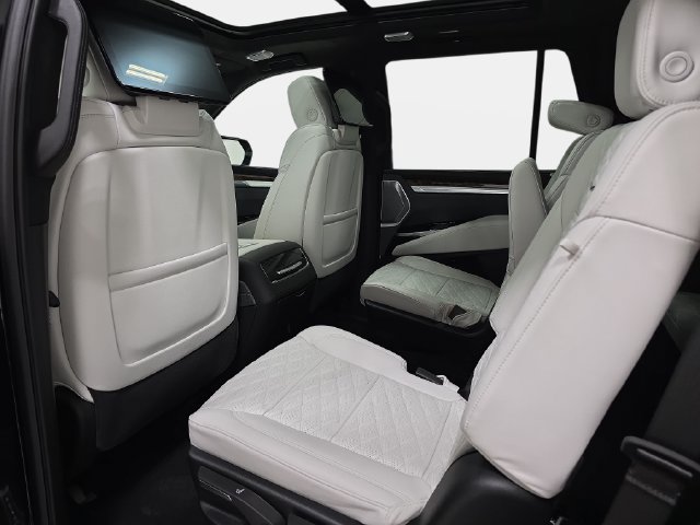 2026 Cadillac Escalade Platinum Sport - Photo 10