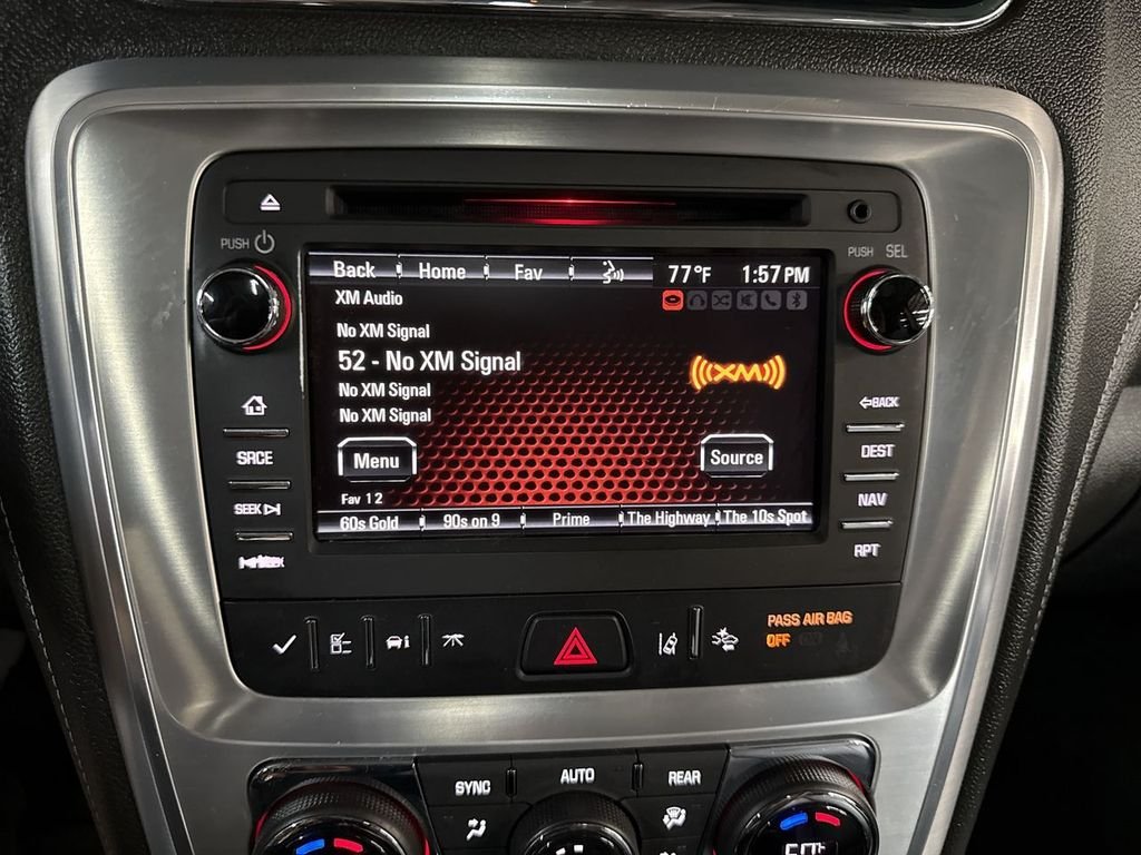 Used 2016 Quicksilver Metallic GMC SLT-1 image 29