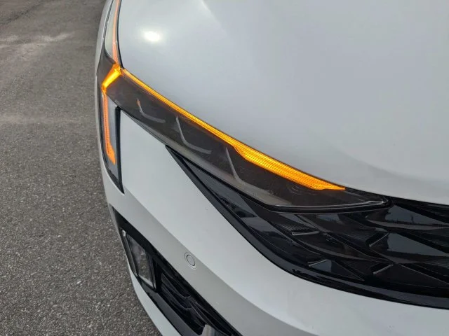 New 2027 Snow White Pearl Kia GT-Line image 10