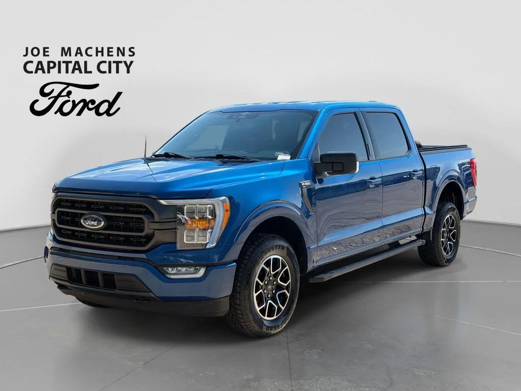 Used 2023 Blue Ford XLT image 9