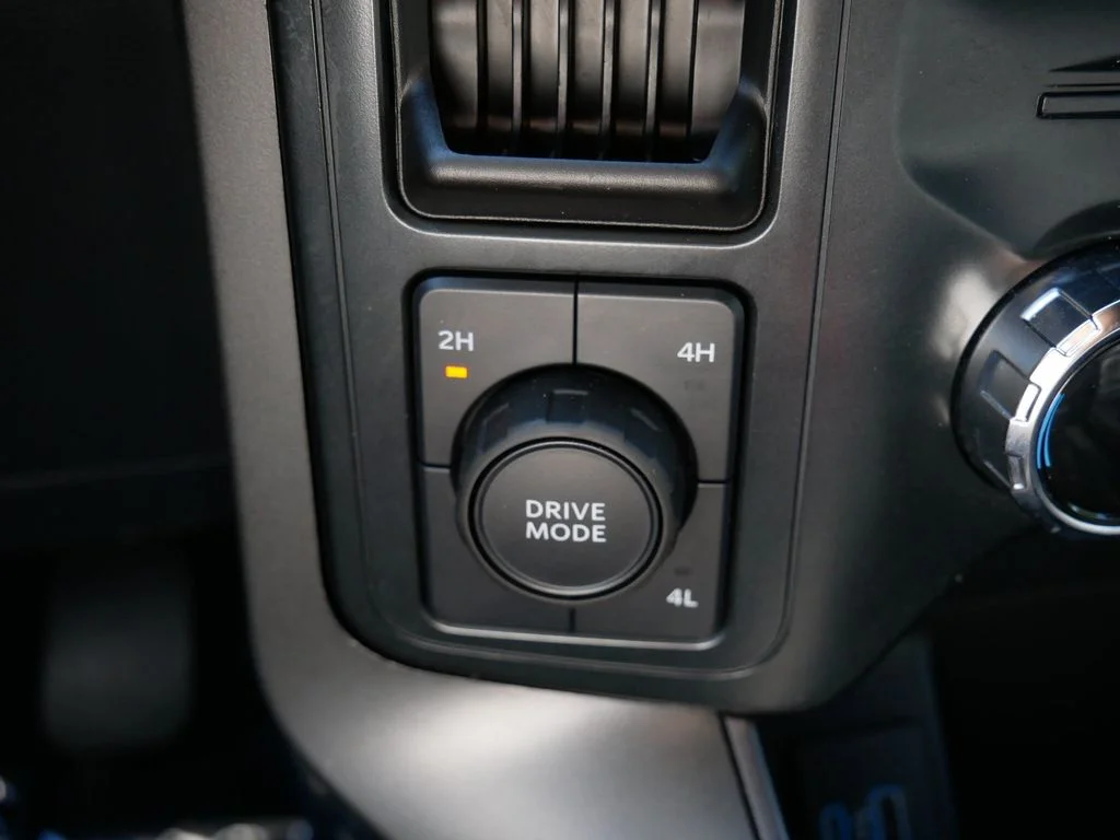 Used 2024 Gray Ford XLT image 30