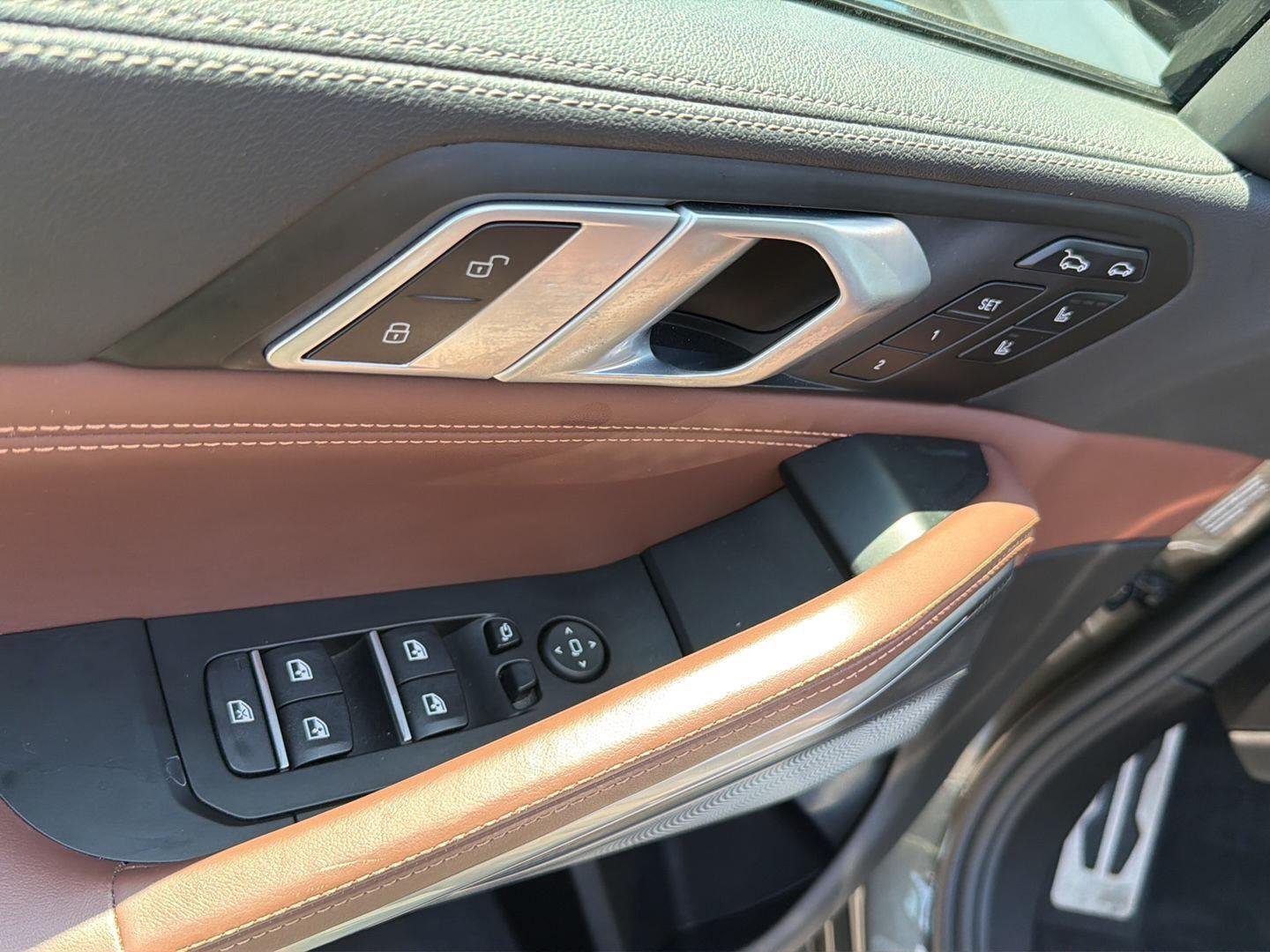 Used 2023 Manhattan Green Metallic BMW M50i image 33