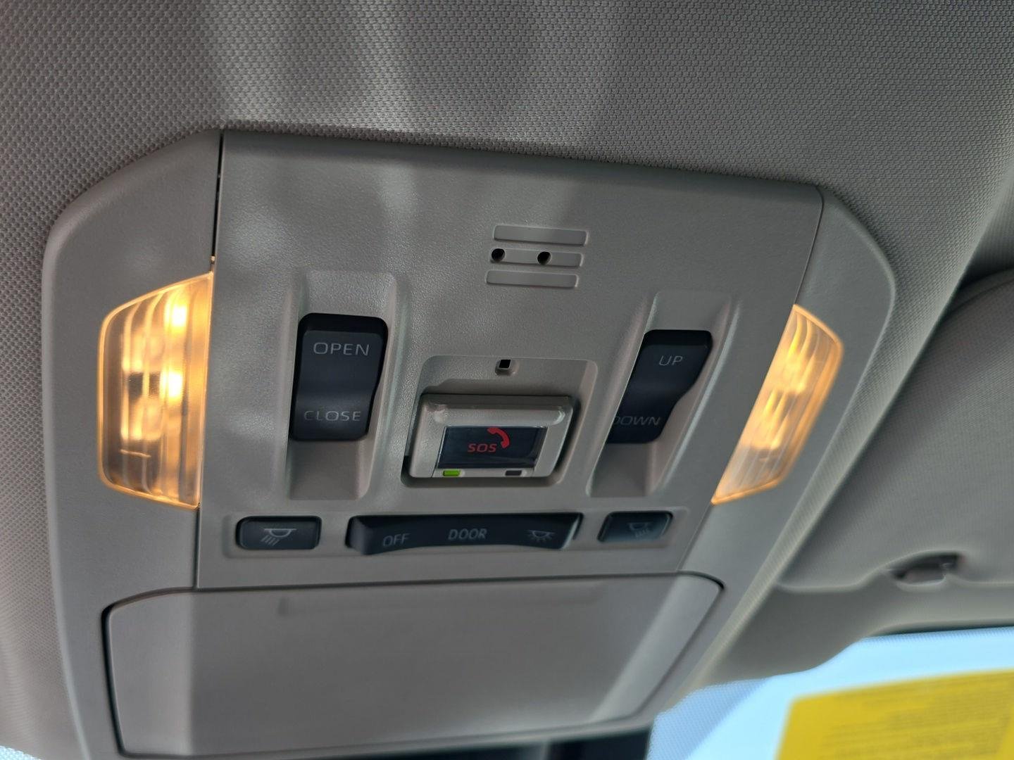 Used 2021 Moondust Toyota Hybrid XLE image 20