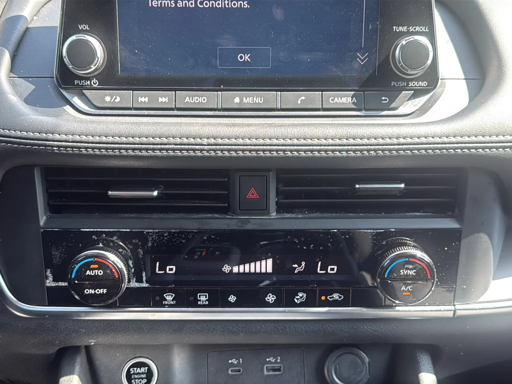 Used 2023 Silver Nissan SV image 26