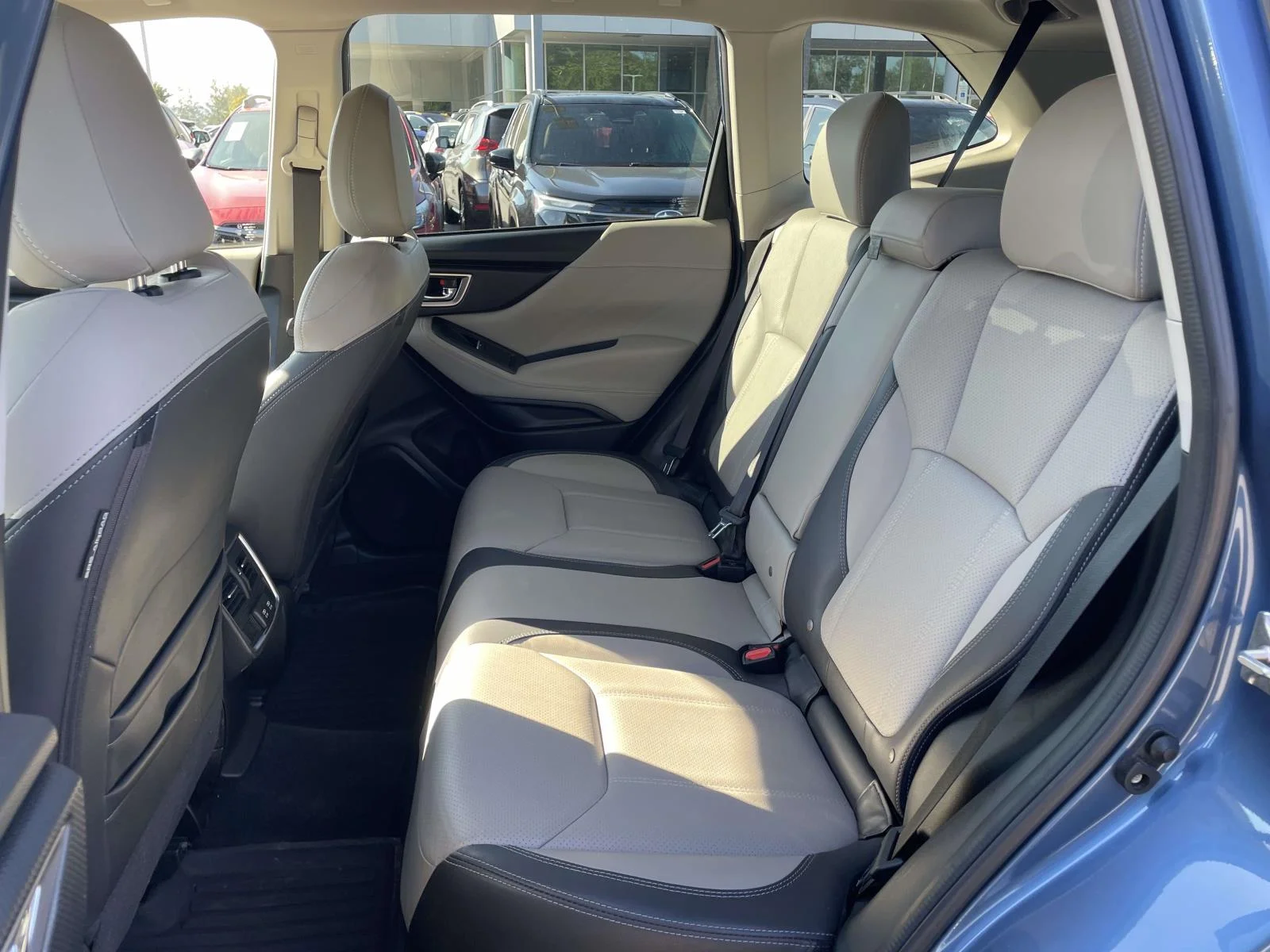 Used 2021 Horizon Blue Pearl Subaru Limited image 3