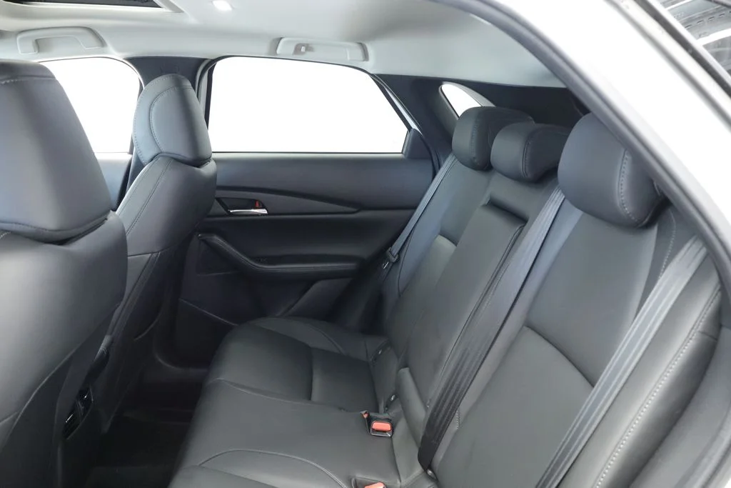 Certified Used 2022 White Mazda 2.5 S Preferred Package image 23