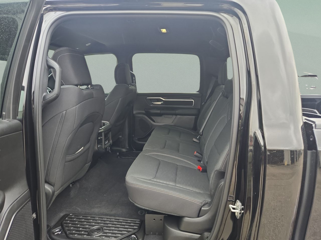 New 2026 Diamond Black Crystal Pearl-Coat Exterior Paint RAM Big Horn/Lone Star image 27
