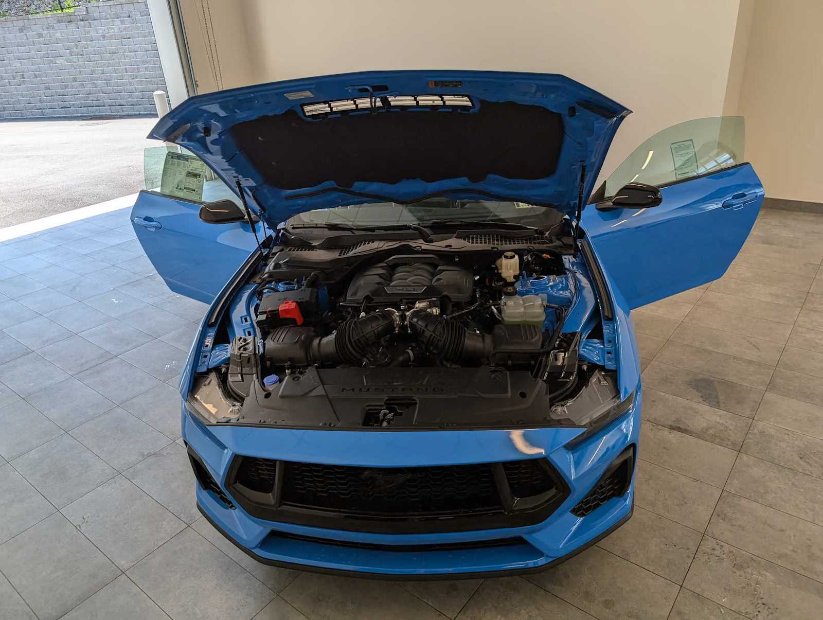 2025 Ford Mustang GT Fastback - Photo 9