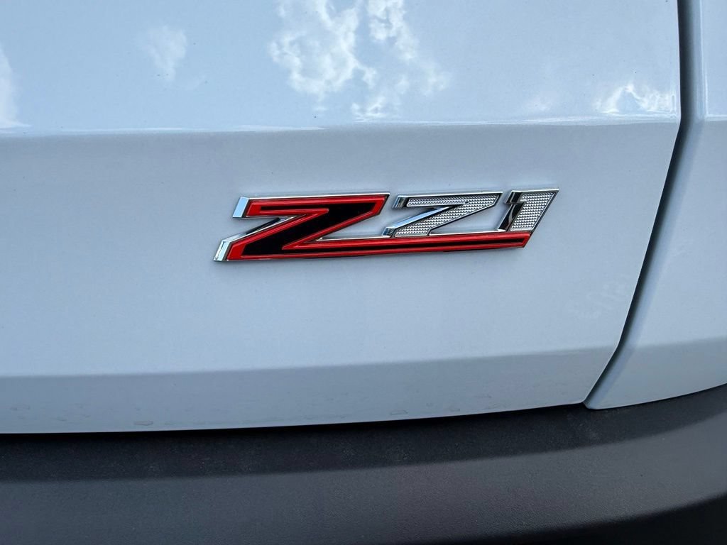 2027 Chevrolet Traverse Z71 - Photo 12