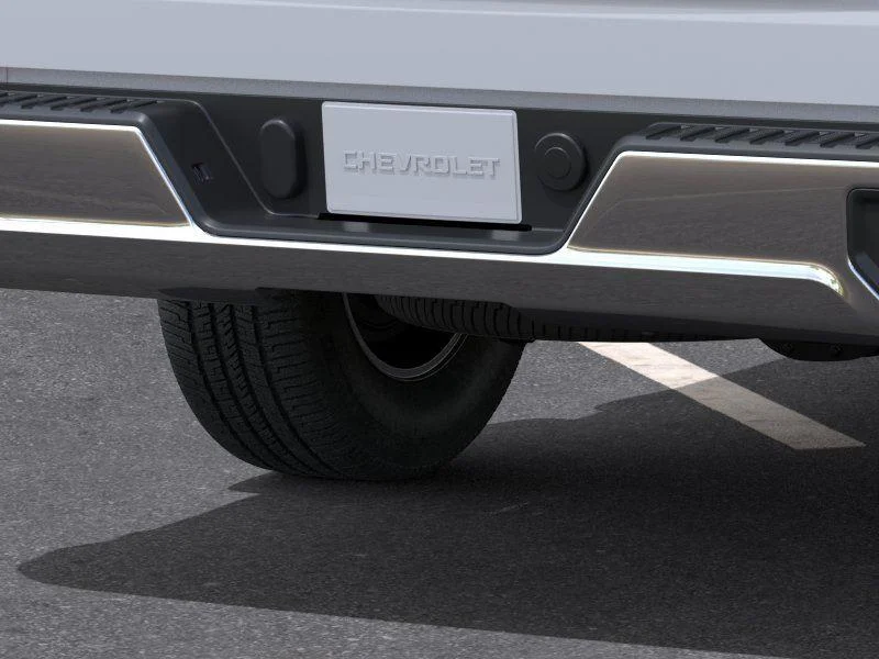New 2025 Summit White Chevrolet WT image 14