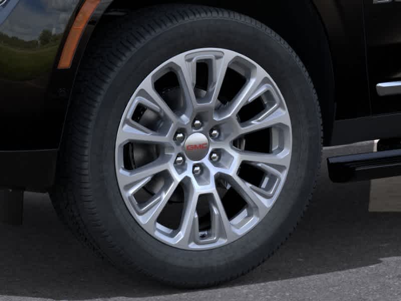2026 GMC Yukon Denali - Photo 9