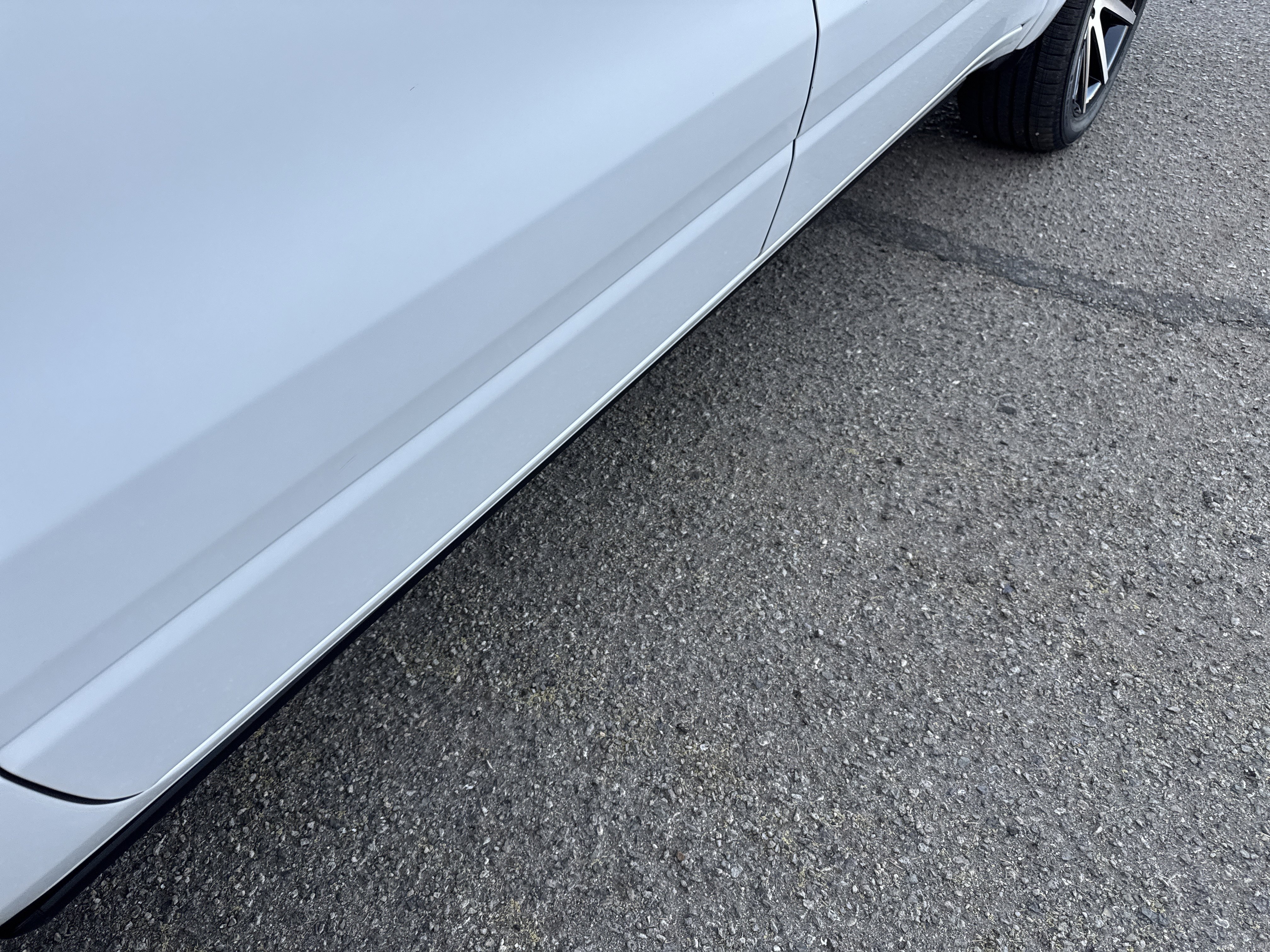Used 2023 White RAM Limited image 10