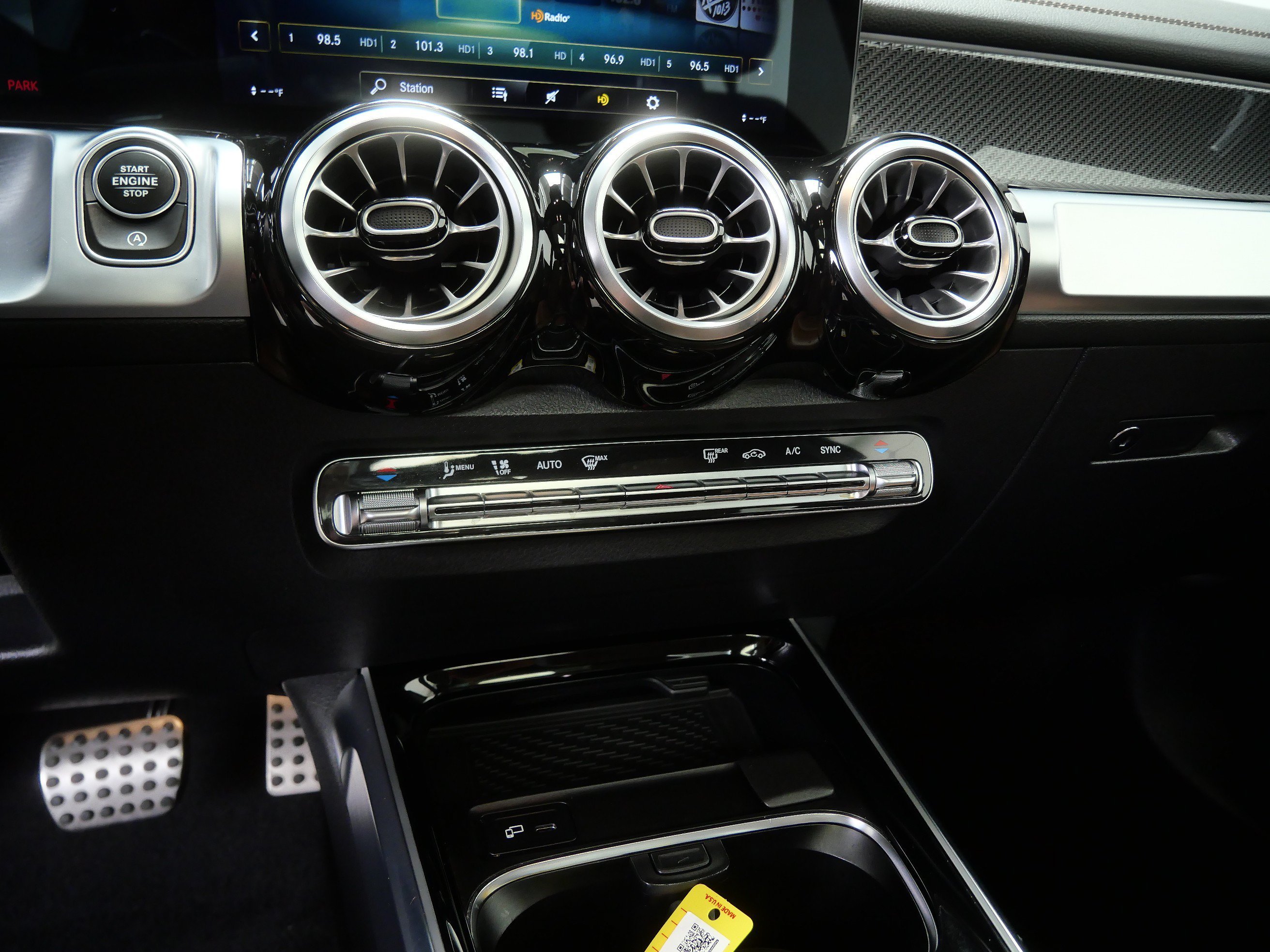 Used 2022 Denim Blue Metallic Mercedes-Benz AMG® GLB 35 image 22