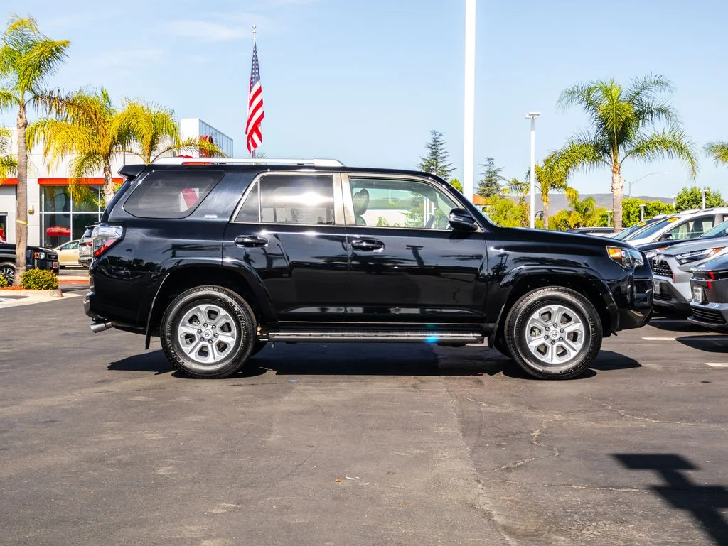 Used 2016 Black Toyota SR5 Premium image 12