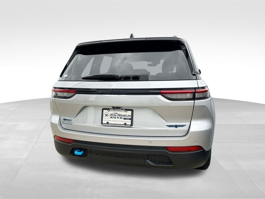 New 2024 Silver Zynith Jeep Trailhawk 4xe image 7