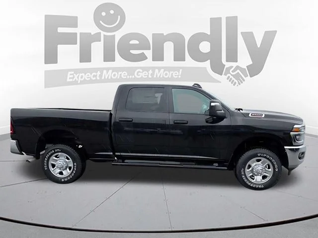 New 2026 Diamond Black Crystal Pearl-Coat Exterior Paint RAM Tradesman image 4