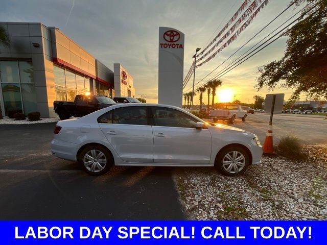 Used 2017 Volkswagen Jetta S with VIN 3VW2B7AJ7HM273574 for sale in Lugoff, SC