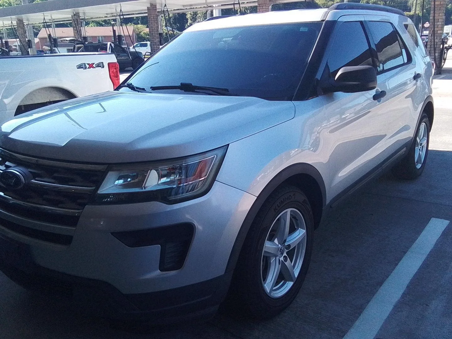 2019 Ford Explorer Base FWD's photo