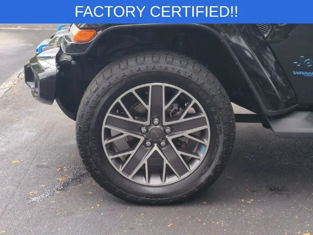 Used 2022 Black Jeep Unlimited Sahara 4xe image 10