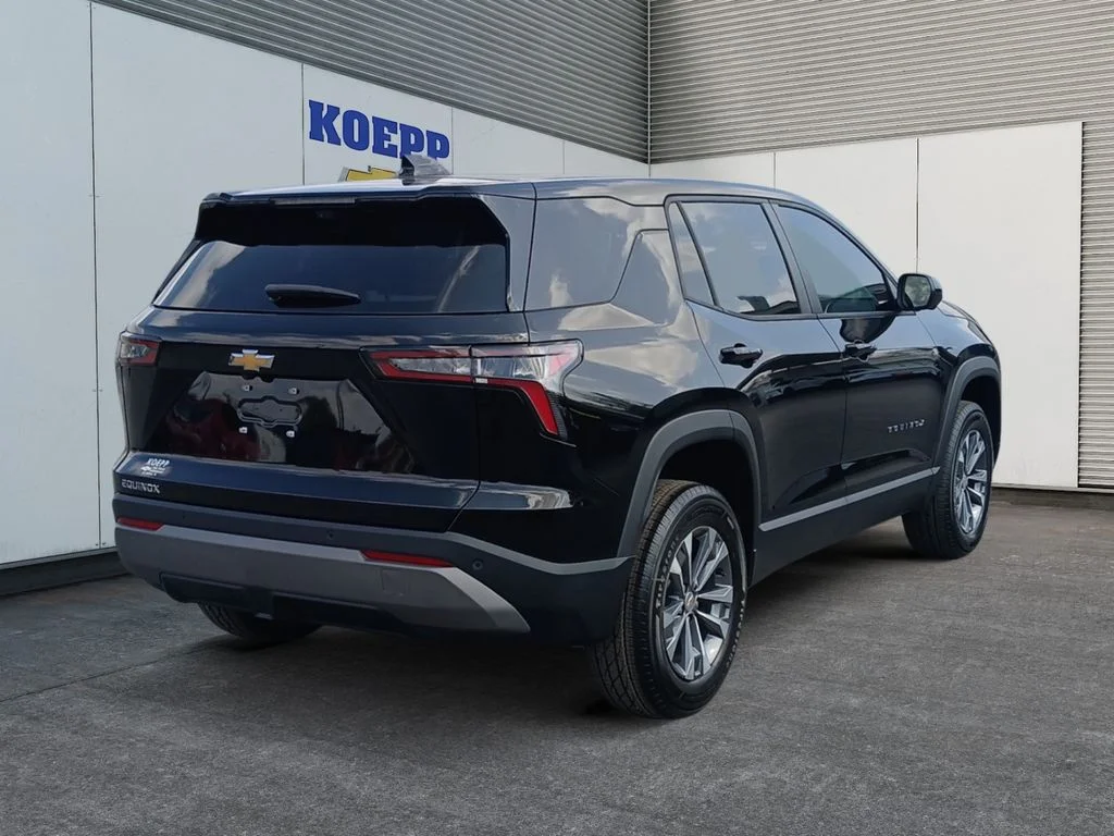 New 2026 Mosaic Black Metallic Chevrolet LT image 5