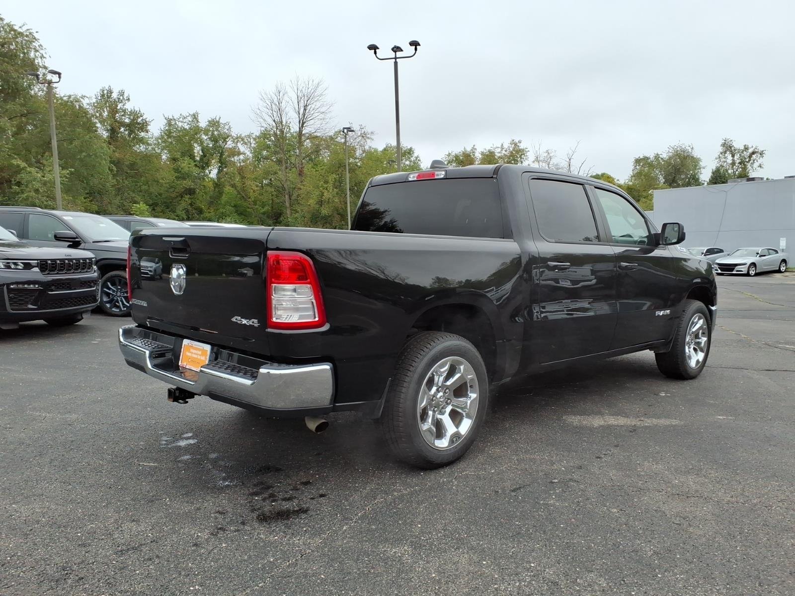 Certified Used 2022 Diamond Black Crystal Pearl Coat Ram Big Horn image 7