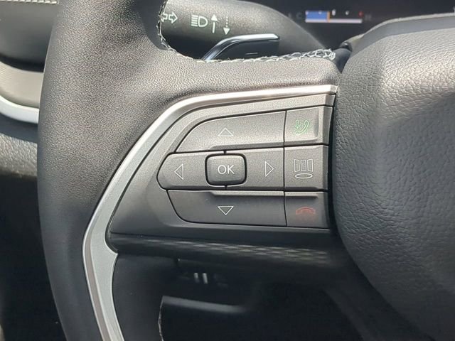 New 2026 Baltic Gray Metallic Clear-Coat Exterior Paint Jeep Laredo X image 31