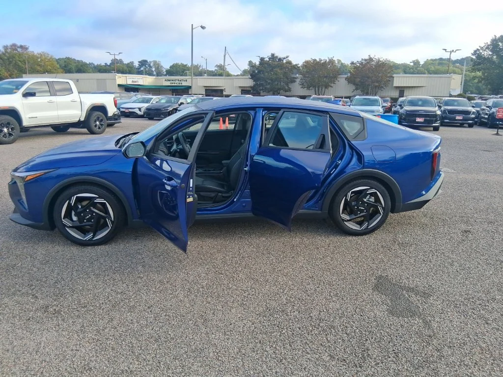 Certified Used 2026 Blue Kia EX image 19