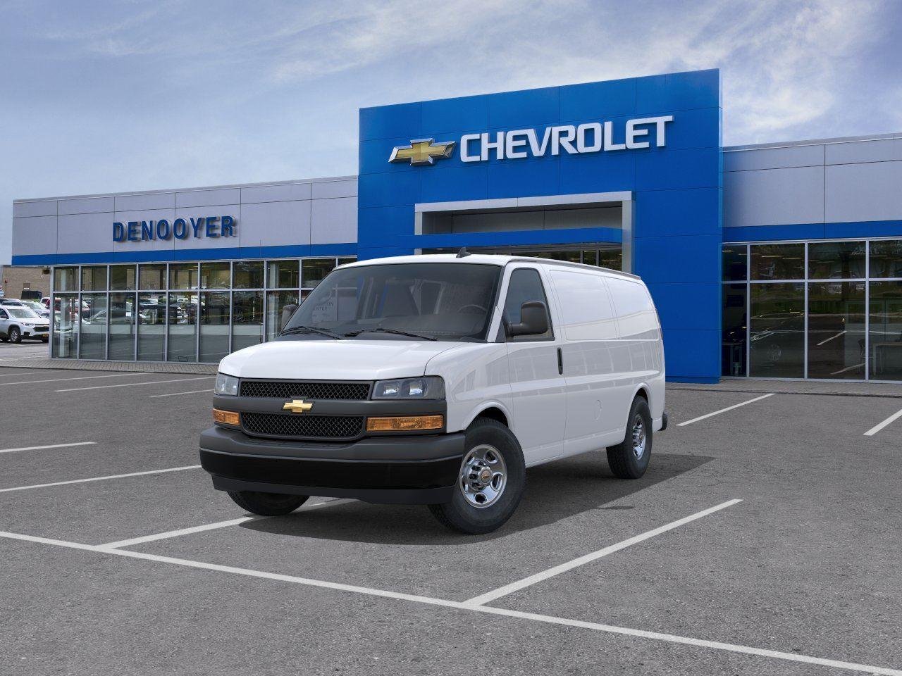 New 2026 Summit White Chevrolet WT image 8