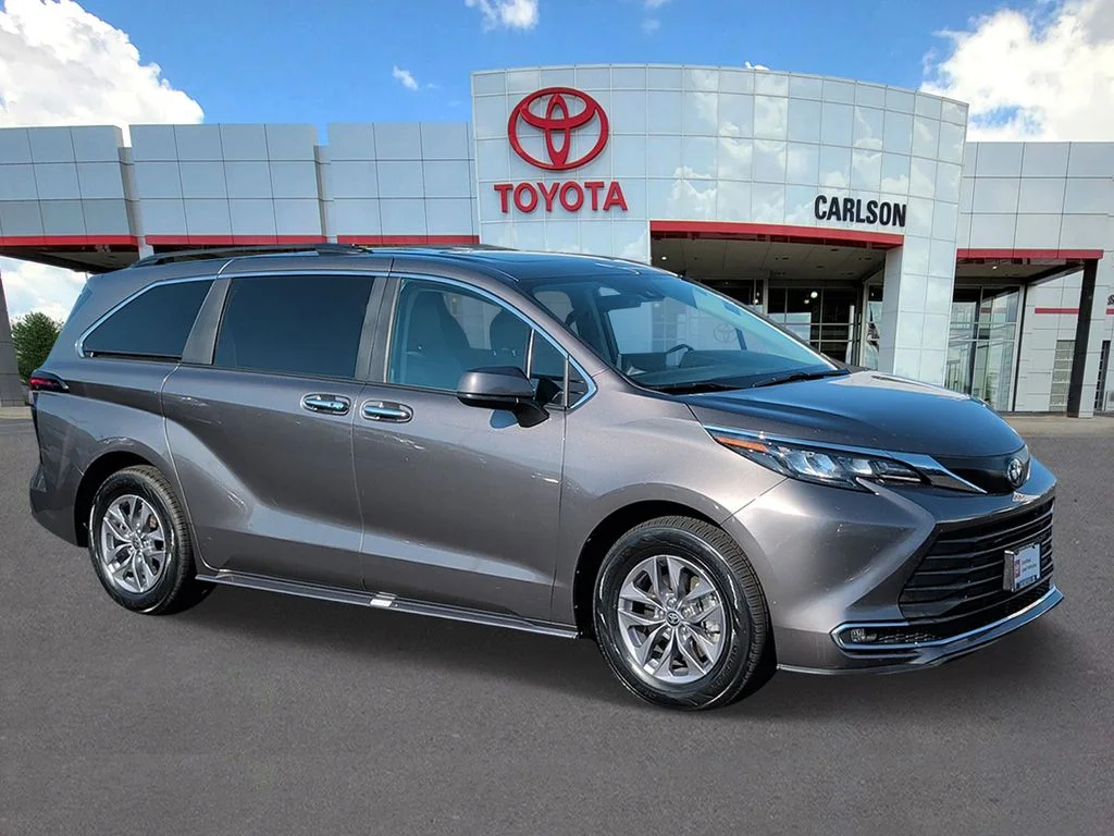 Used 2024 Toyota Sienna XLE with VIN 5TDYRKEC1RS188898 for sale in Minneapolis, Minnesota