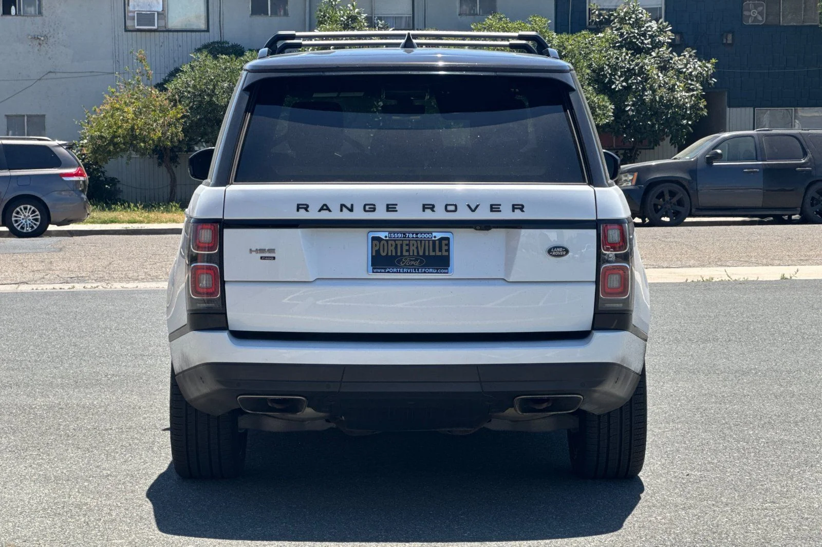 Used 2022 Fuji White Land Rover Westminster image 5