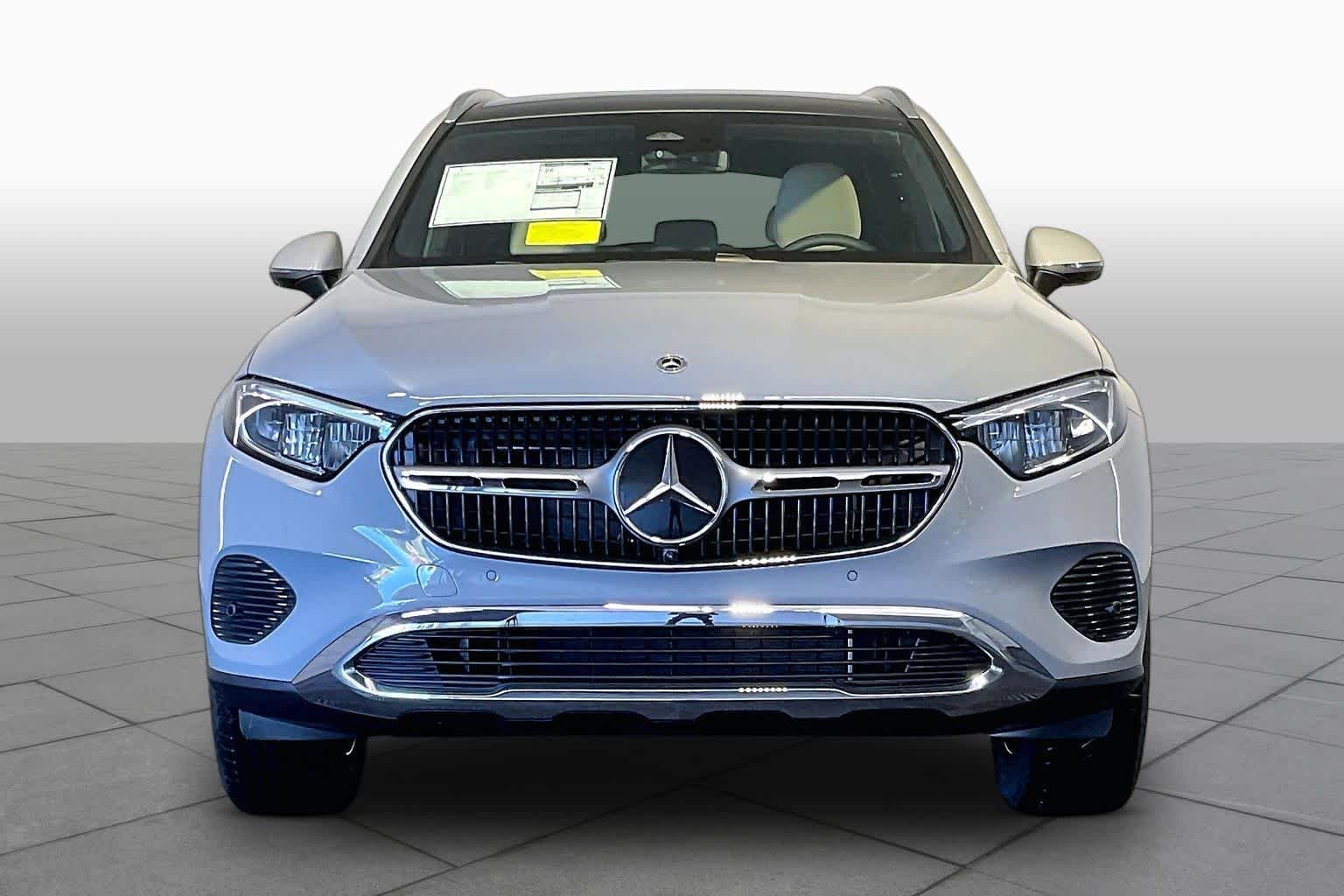 New 2027 MANUFAKTUR Alpine Grey Mercedes-Benz GLC 300 image 2