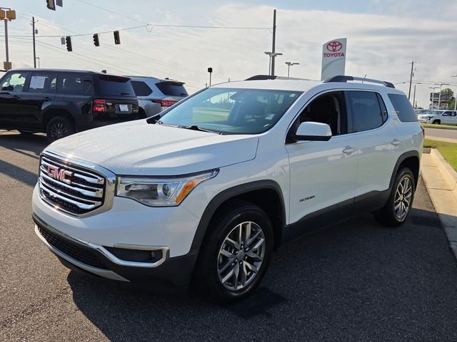 Used 2017 White GMC SLE-2 image 3