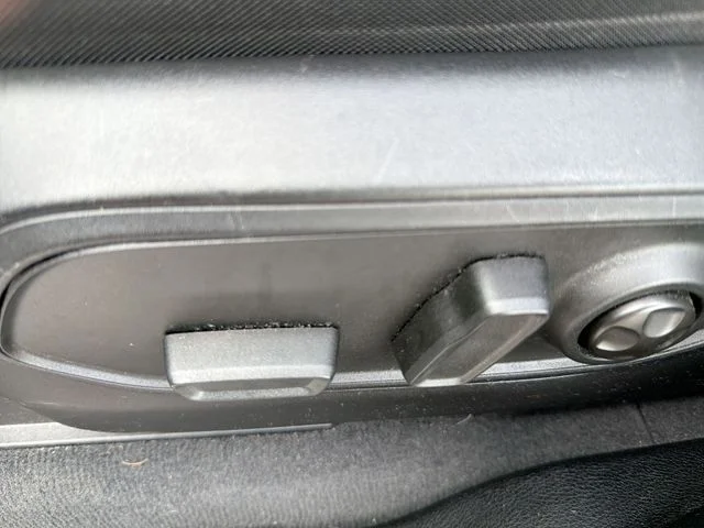 Used 2023 White Jeep Limited image 15