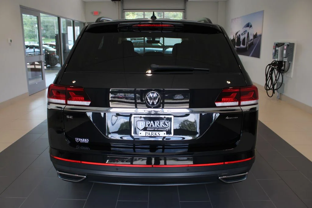 Used 2023  Volkswagen 2.0T SE w/Technology image 29
