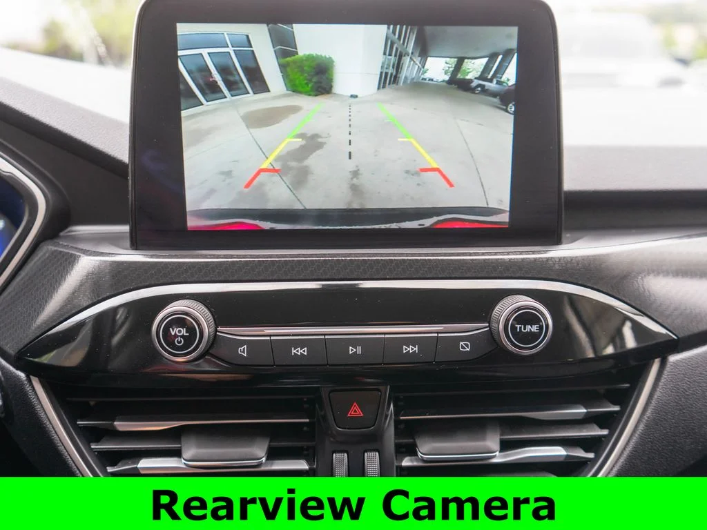 Used 2022 Red Ford SEL image 23